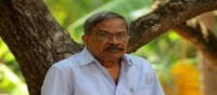 കേരള നിയമസഭാ അവാർഡ്‌ എംടി വാസുദേവൻ നായർക്ക്!